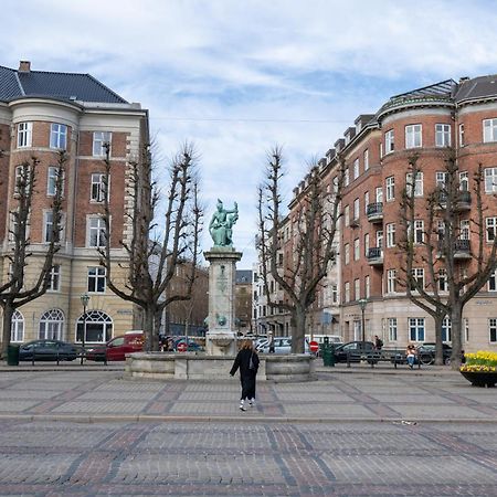 Unique 3 Bedroom Apartment In Vibrant Frederiksberg Copenhague Exterior foto